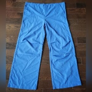 Women royal blue pants with front pocket Size: 6